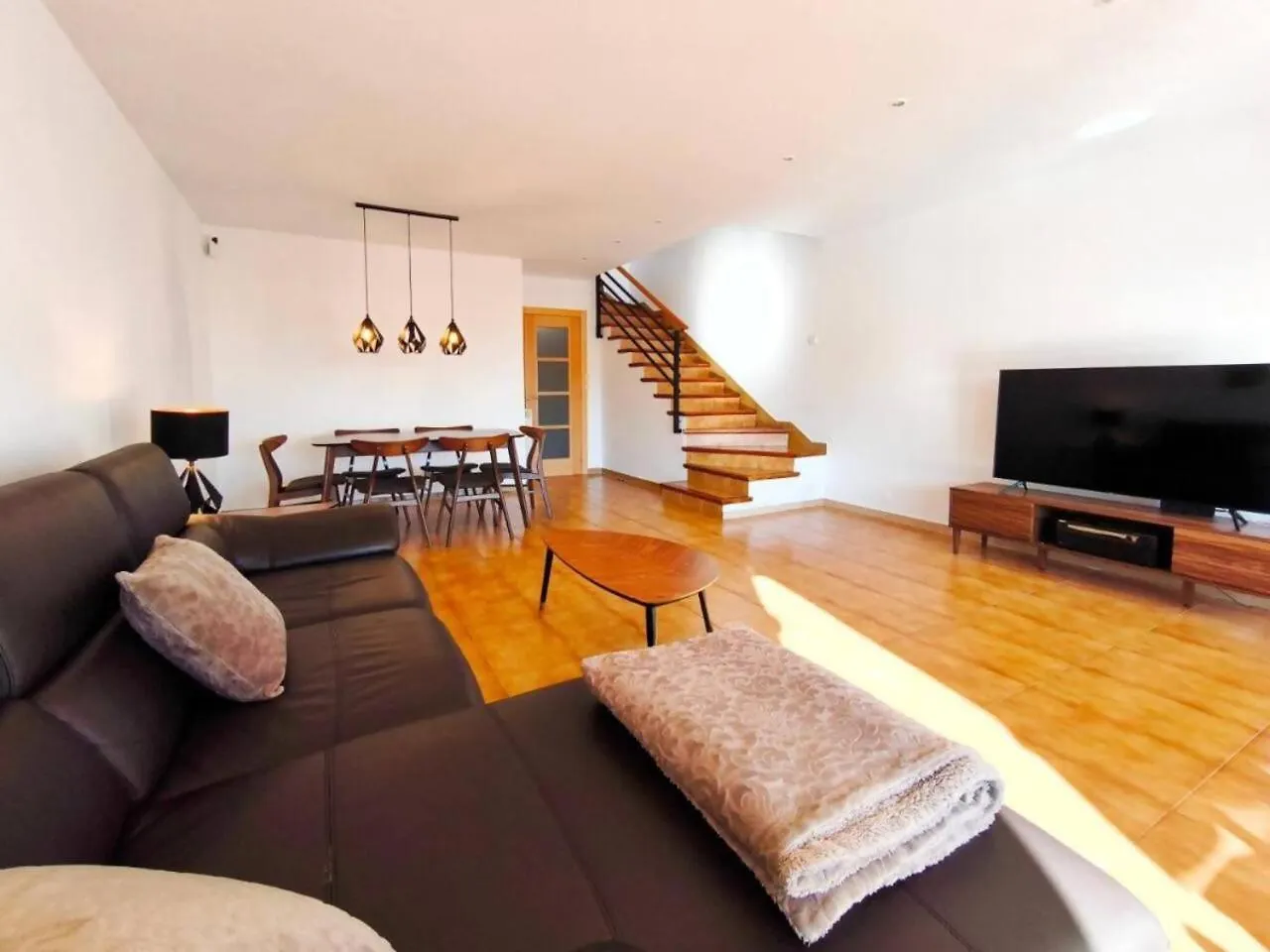 Premia Horizon House Familiar 30 To Bcn Apartment Premia De Dalt Homestay